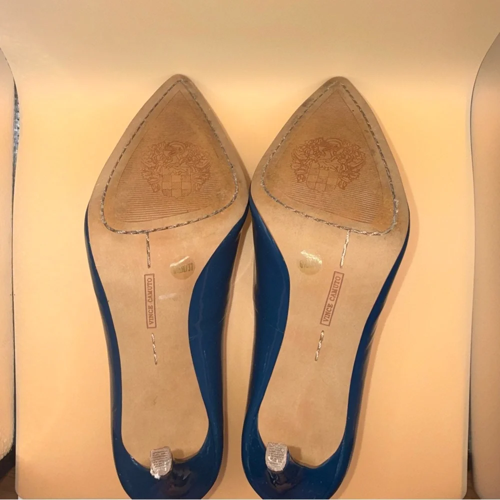 Vince Camuto glossy teal